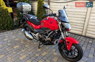 Мотоцикл Без обтекателей (Naked bike) Honda NC 750S 2016 в Чернигове
