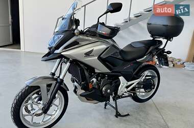 Мотоцикл Многоцелевой (All-round) Honda NC 750X 2016 в 