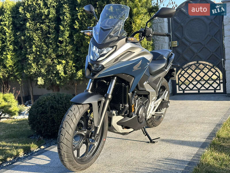 Мотоцикл Спорт-туризм Honda NC 750X 2023 в Ровно