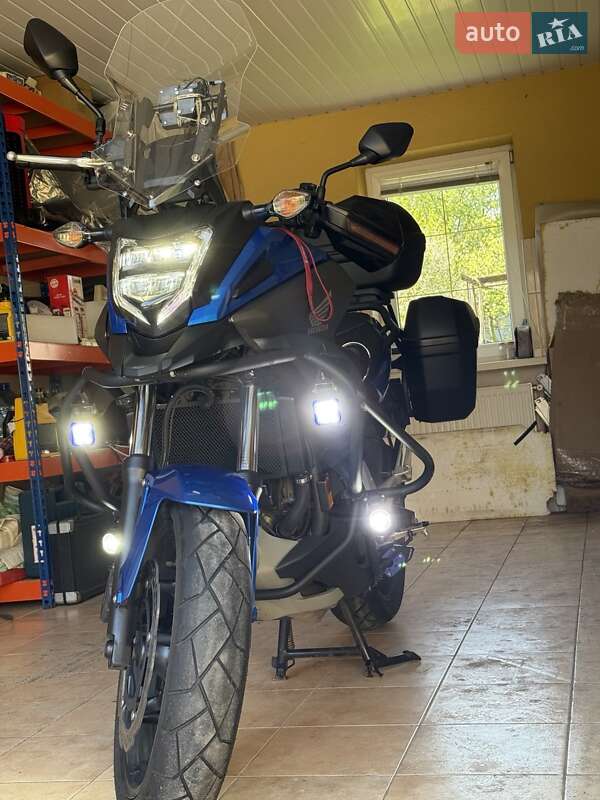 Мотоцикл Спорт-туризм Honda NC 750X 2020 в Ровно