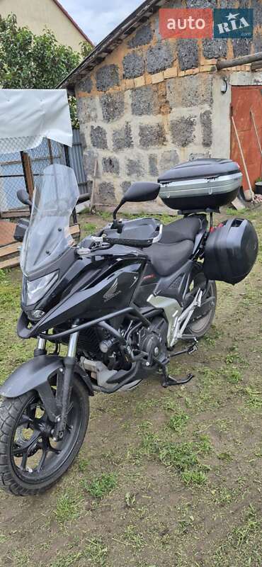 Мотоцикл Туризм Honda NC 750X 2023 в 