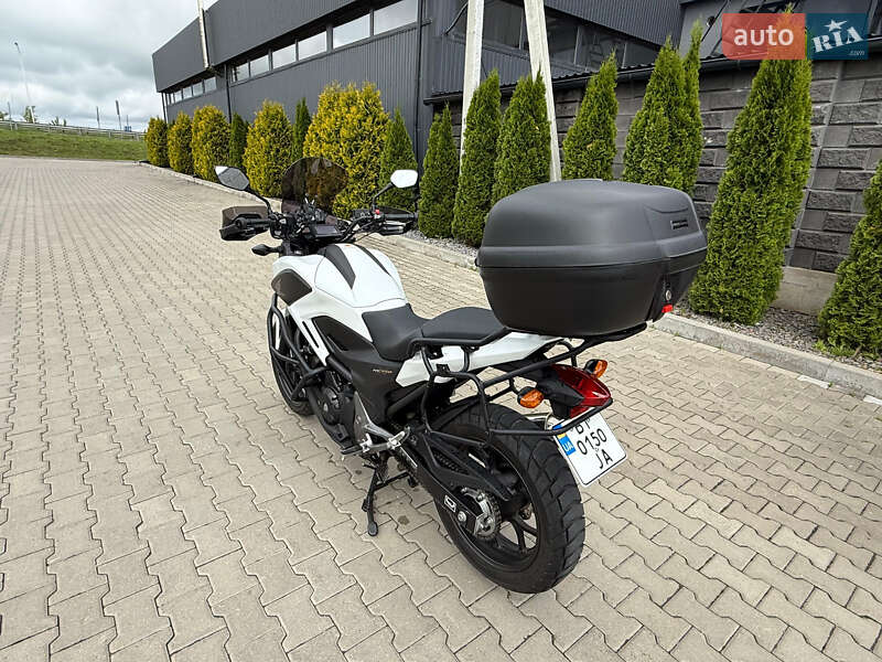 Мотоцикл Многоцелевой (All-round) Honda NC 750X 2016 в Ровно