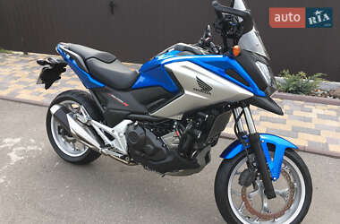 Мотоцикл Туризм Honda NC 750X 2016 в 