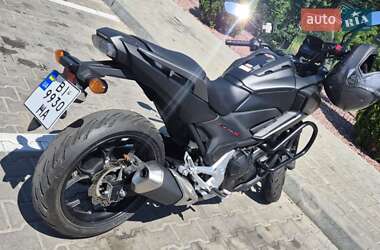 Мотоцикл Без обтекателей (Naked bike) Honda NC 750X 2017 в 