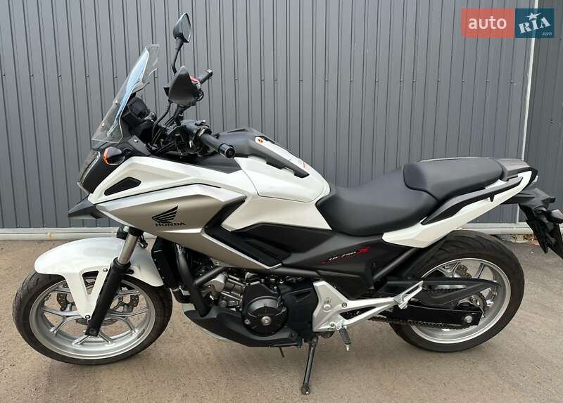 Мотоцикл Классик Honda NC 750X 2018 в 