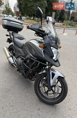 Мотоцикл Спорт-туризм Honda NC 750X 2014 в 