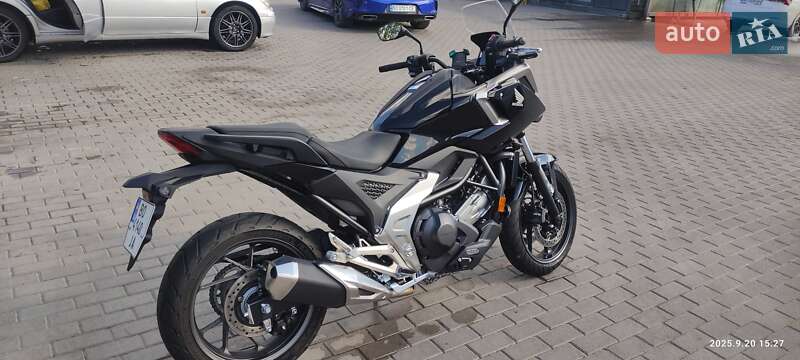 Мотоцикл Спорт-туризм Honda NC 750X 2025 в Тернополе