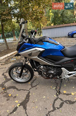 Мотоцикл Туризм Honda NC 750X 2016 в 