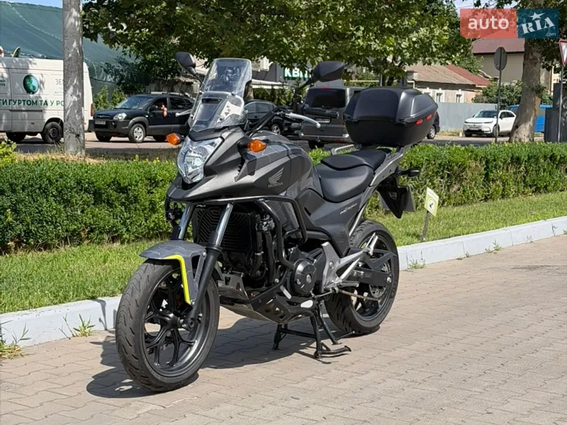 Honda NC 750X 2015