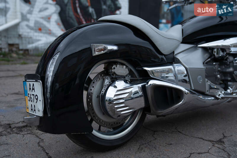 Мотоцикл Круизер Honda NRX 1800 Valkyrie 2004 в Киеве
