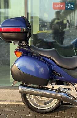 Мотоцикл Туризм Honda NT 650V Deauville 2004 в 