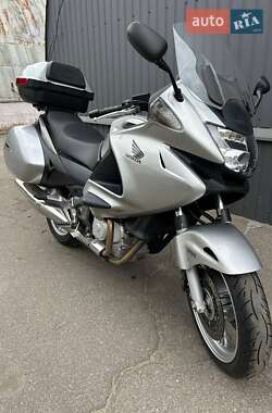 Мотоцикл Туризм Honda NT 700V 2011 в 