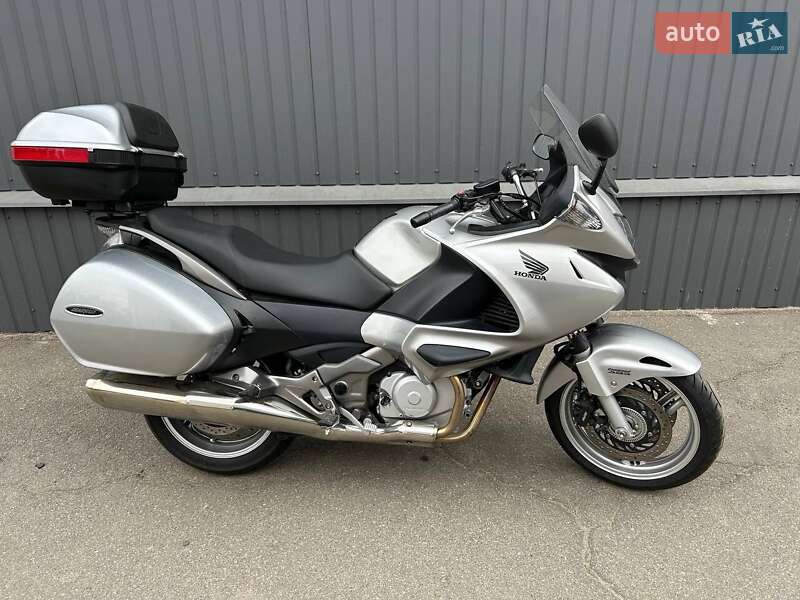 Мотоцикл Туризм Honda NT 700V 2011 в Чернигове