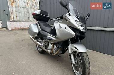 Мотоцикл Туризм Honda NT 700V 2011 в 