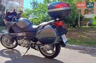 Мотоцикл Спорт-туризм Honda NT 700V 2006 в 