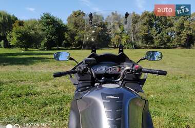 Мотоцикл Спорт-туризм Honda NT 700V 2006 в 