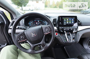 Минивэн Honda Odyssey 2019 в Золочеве