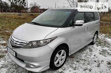 Минивэн Honda Odyssey 2011 в 