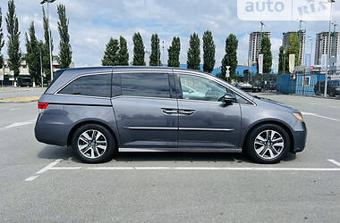 Мінівен Honda Odyssey 2015 в Києві