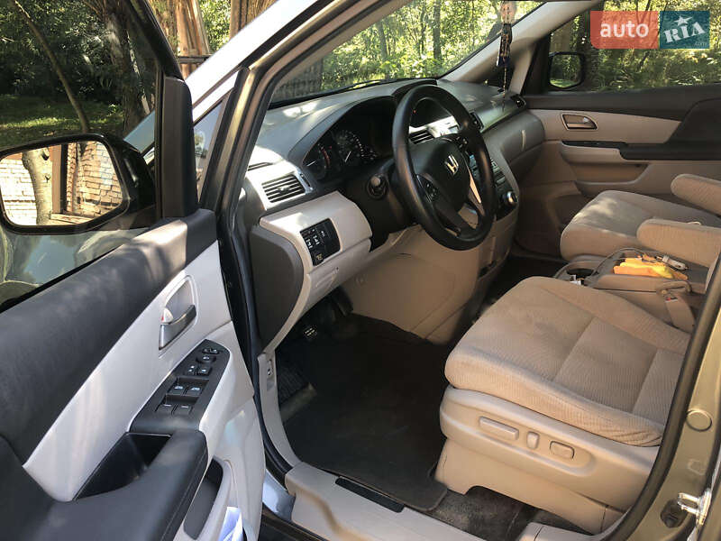 Мінівен Honda Odyssey 2011 в Болехові