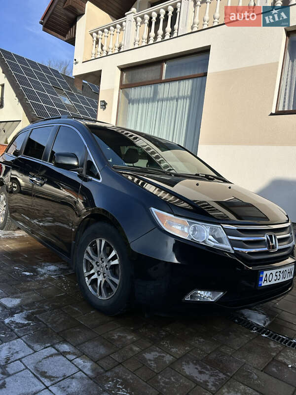 Минивэн Honda Odyssey 2011 в Мукачево