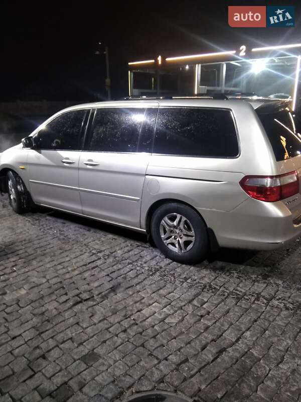 Минивэн Honda Odyssey 2006 в Киеве