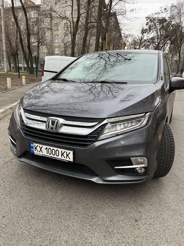 Минивэн Honda Odyssey 2019 в Вышгороде
