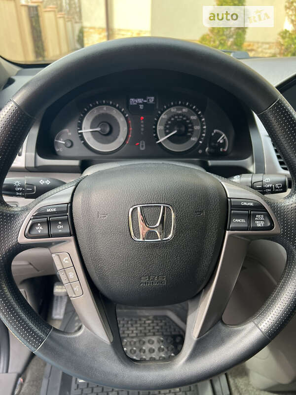 Минивэн Honda Odyssey 2015 в Одессе