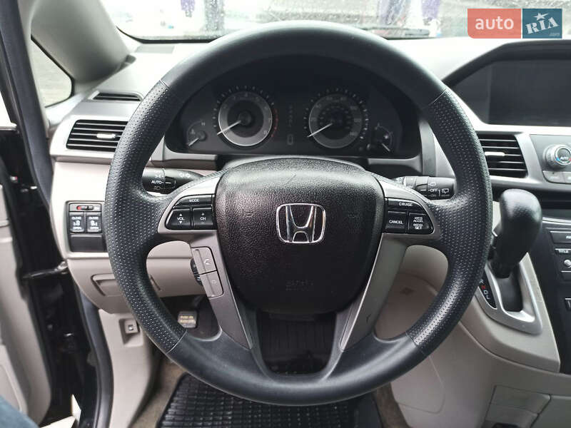 Минивэн Honda Odyssey 2012 в Черновцах