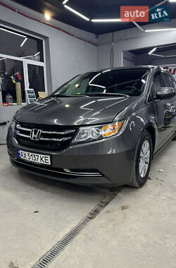 Минивэн Honda Odyssey 2014 в Киеве