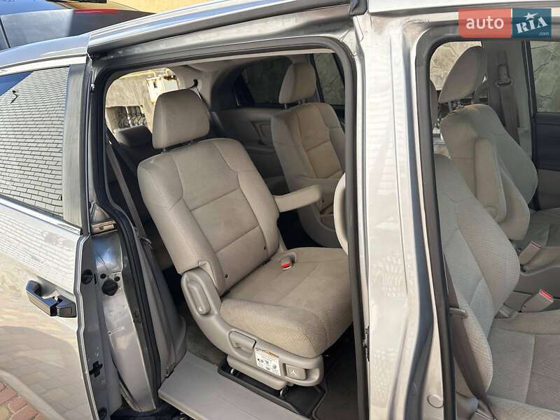 Мінівен Honda Odyssey 2016 в Києві