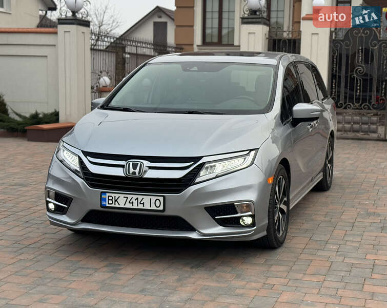 Мінівен Honda Odyssey 2017 в Рівному
