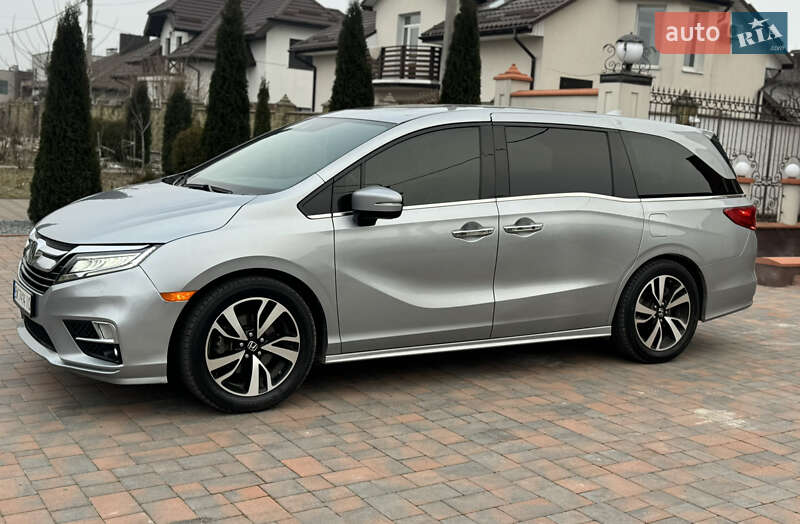 Мінівен Honda Odyssey 2017 в Рівному