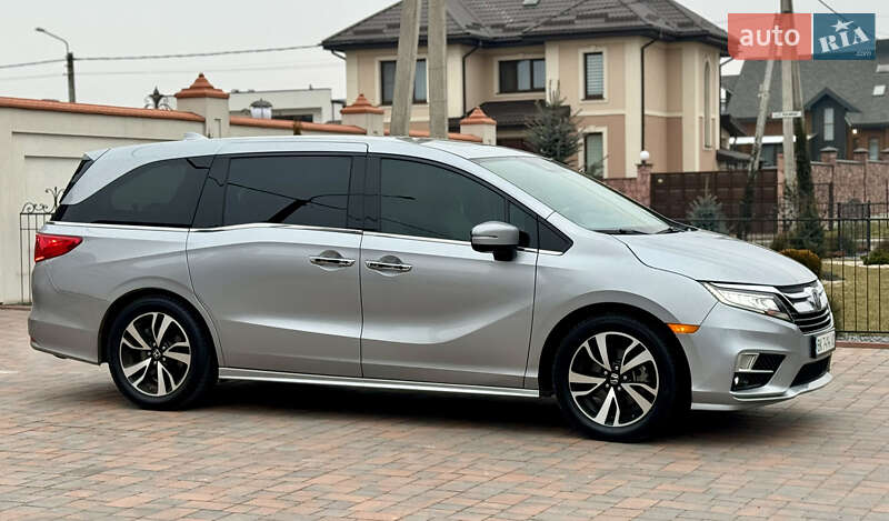 Мінівен Honda Odyssey 2017 в Рівному