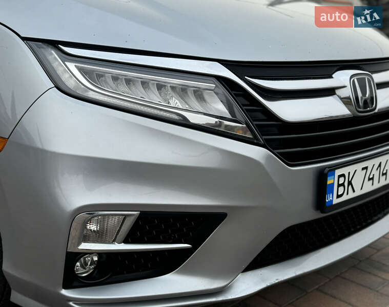 Мінівен Honda Odyssey 2017 в Рівному