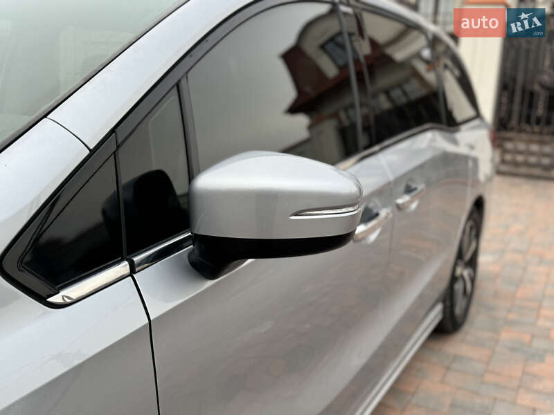 Мінівен Honda Odyssey 2017 в Рівному