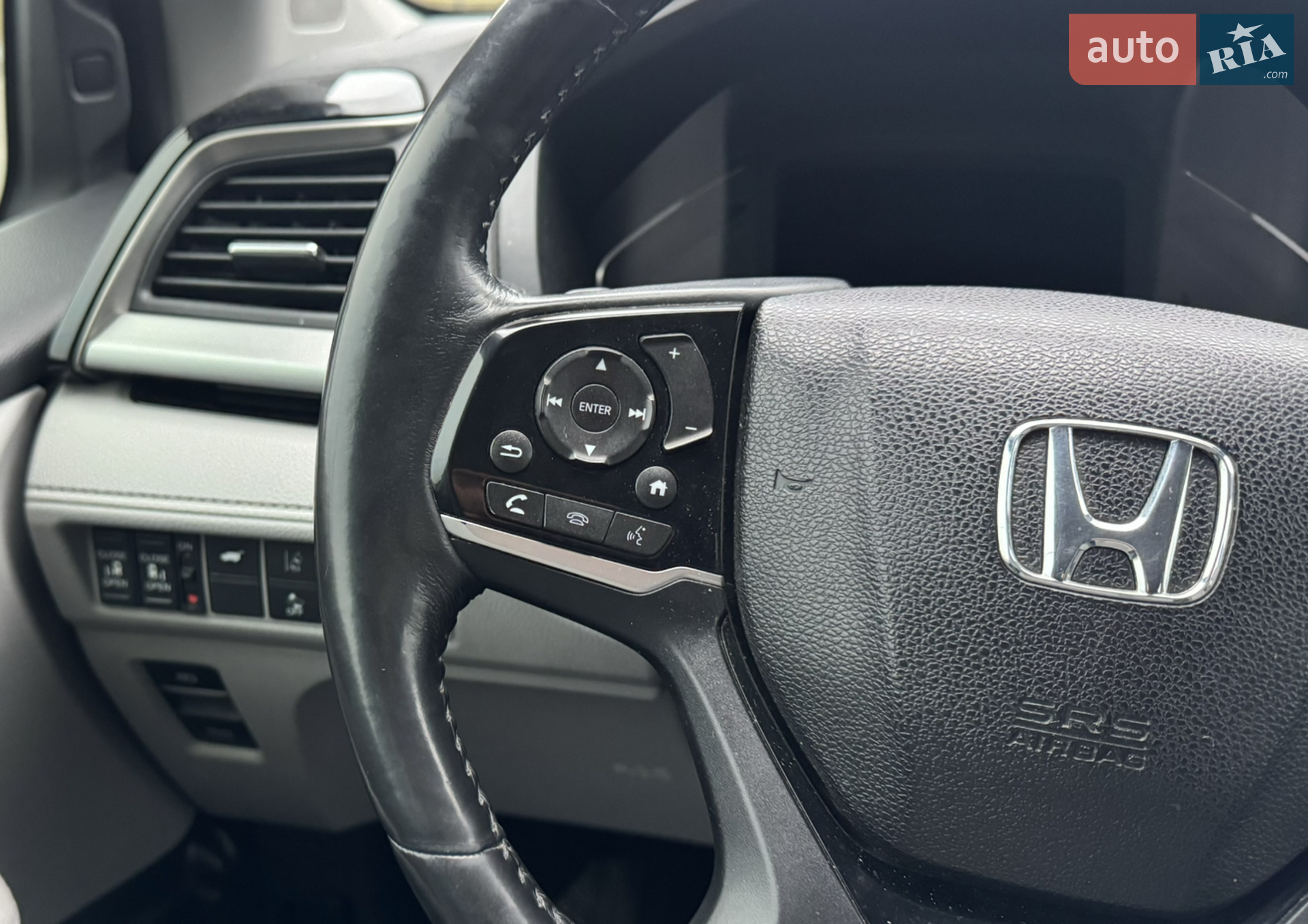 2017 Honda Odyssey - мініатюра 106