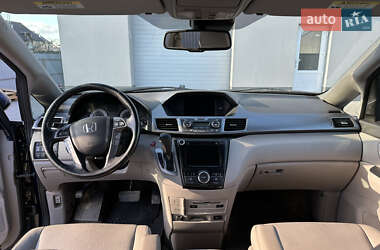 Минивэн Honda Odyssey 2015 в 