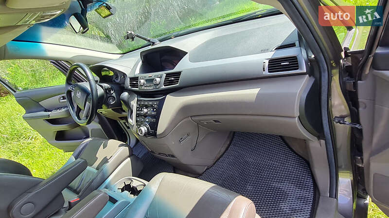 Минивэн Honda Odyssey 2011 в Харькове