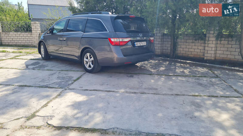 Минивэн Honda Odyssey 2011 в Харькове