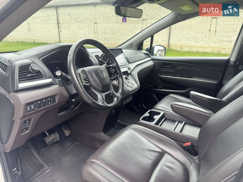 Минивэн Honda Odyssey 2018 в Ровно