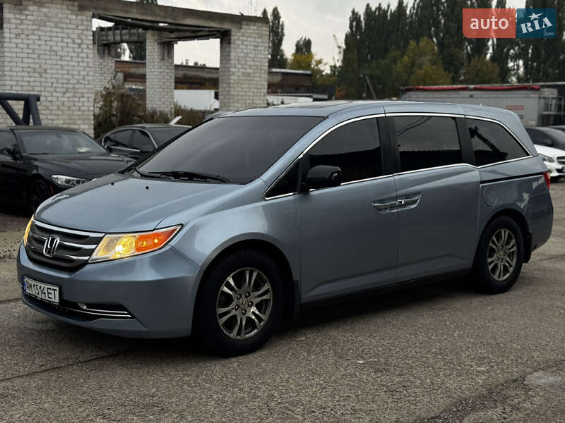 Мінівен Honda Odyssey 2013 в Житомирі фото 3 Мінівен Honda Odyssey 2013 в Житомирі