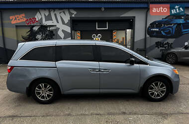 Минивэн Honda Odyssey 2013 в 
