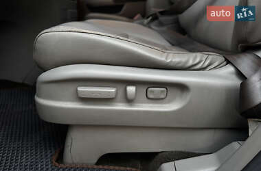 Минивэн Honda Odyssey 2013 в 
