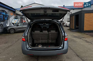 Минивэн Honda Odyssey 2013 в 