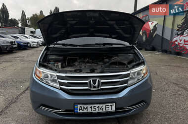 Минивэн Honda Odyssey 2013 в 