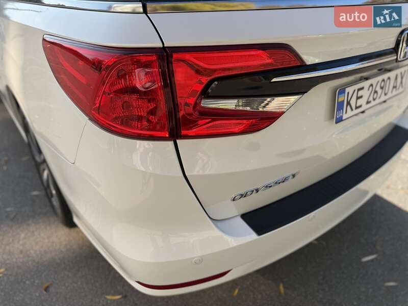 Минивэн Honda Odyssey 2022 в Днепре фото 10 Минивэн Honda Odyssey 2022 в Днепре