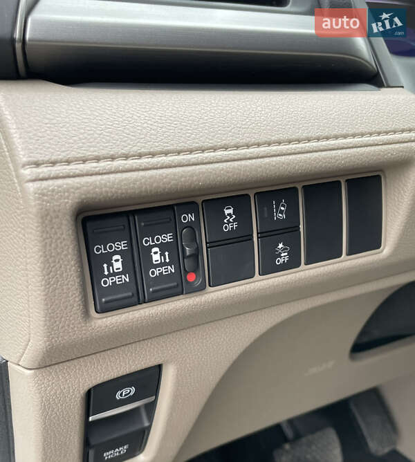 Минивэн Honda Odyssey 2020 в Запорожье фото 11 Минивэн Honda Odyssey 2020 в Запорожье
