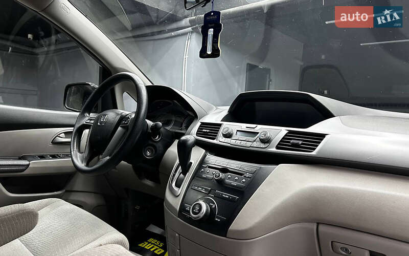 Минивэн Honda Odyssey 2012 в Черновцах