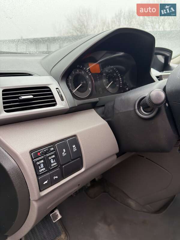 Мінівен Honda Odyssey 2012 в Хусті